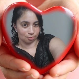 Meet your Posher, Toni